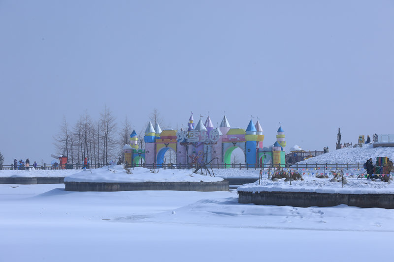 西嶺雪山冰雪樂(lè)園